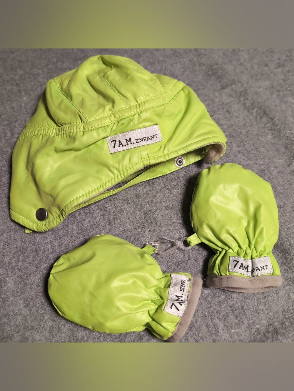NWT 7 A.M. Enfant Baby Hat & Mittens Set - Lime Green / Cream Fleece